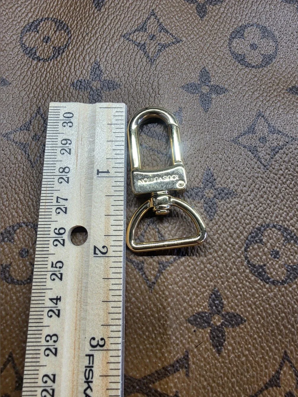 Louis Vuitton Gold Clasp X2